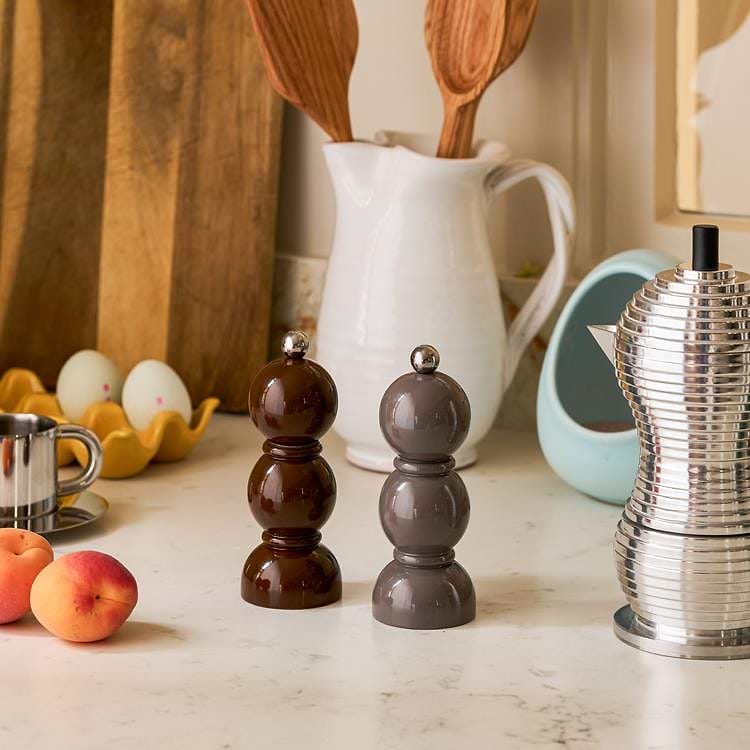 Minkfarbene Mini-Bob-Salz- oder Pfeffermühle