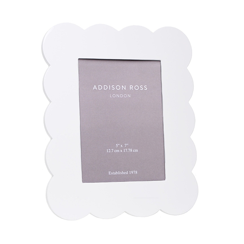 White Scalloped Lacquer Photo Frame