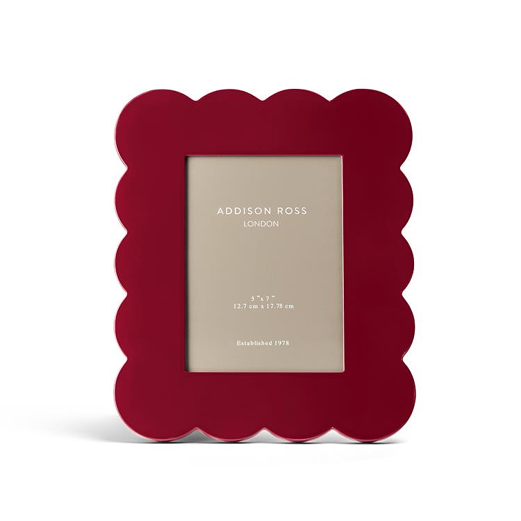 Cherry Scalloped Lacquer Photo Frame