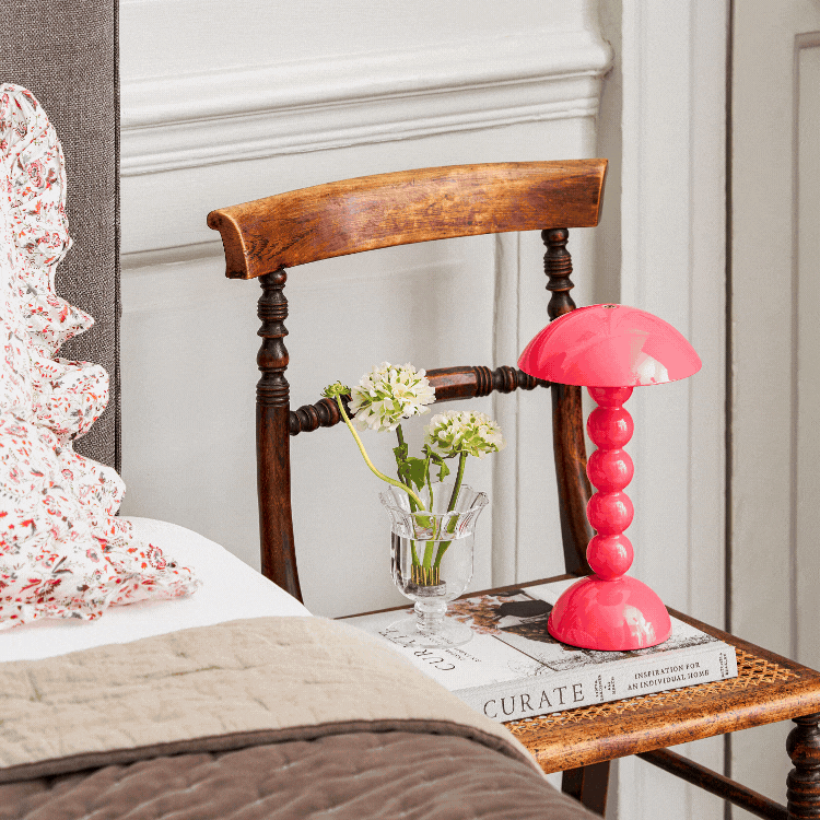 Watermelon Lacquer Rechargeable Bobbin LED Lamp