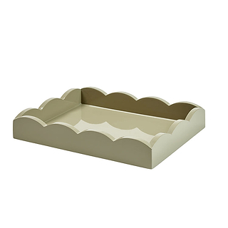 Kleines, lackiertes, gewelltes Tablett aus Chiffon in Grau