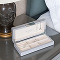 Chiffonlakkboks med sølv