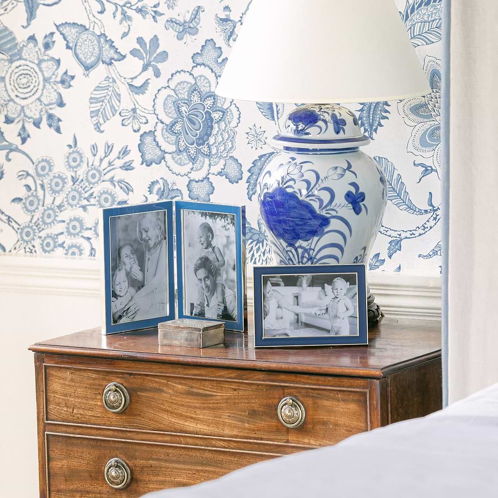 Doppia cornice in smalto denim e argento