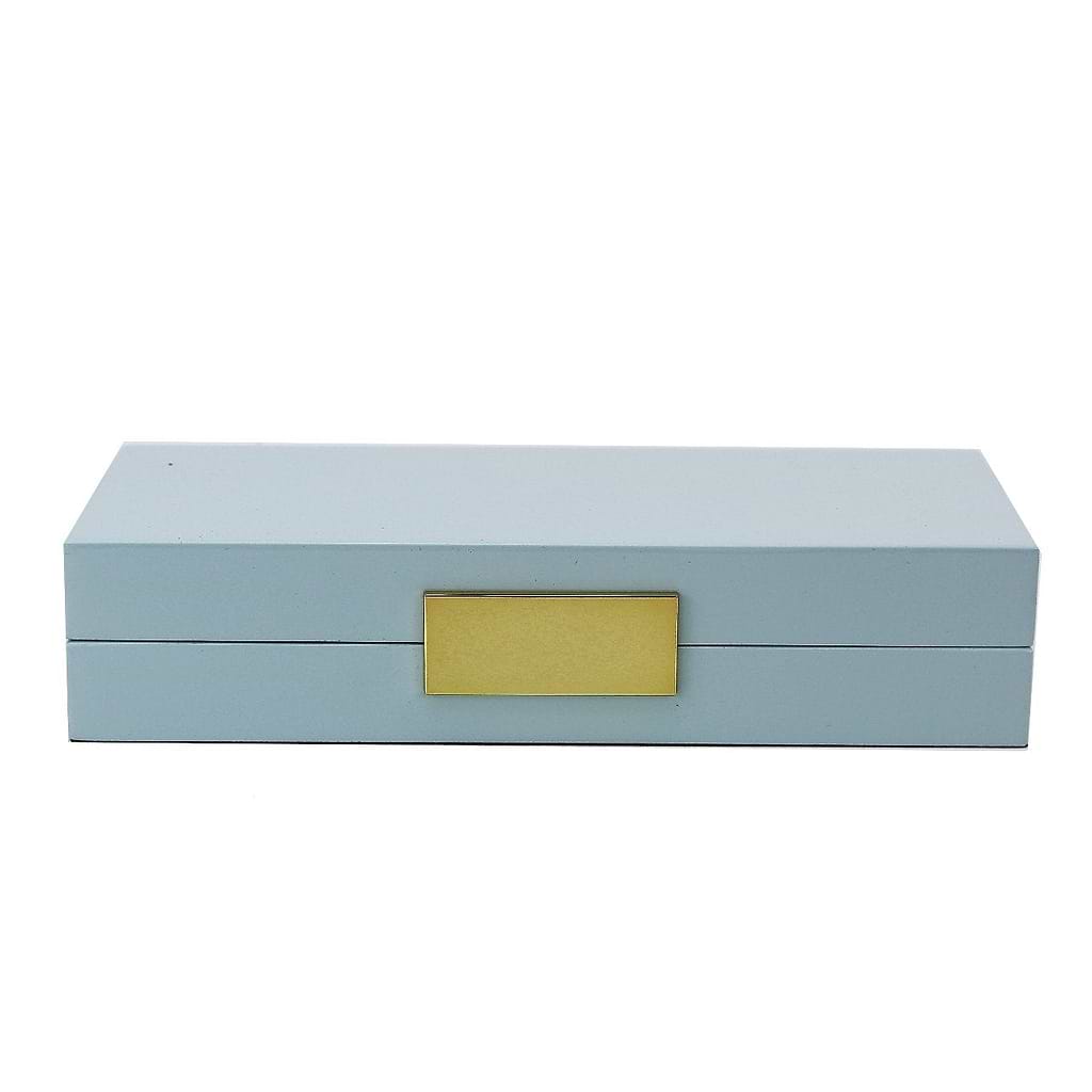 Caixa de laca blau clar amb or