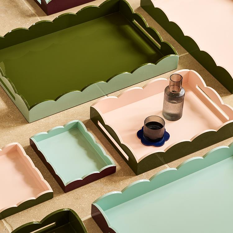 Eau De Nil & Khaki Lacquered Scallop Medium Two-Tone Tray