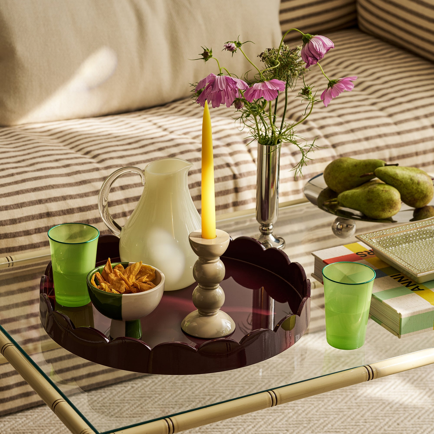 Cherry Round Medium Lacquered Scallop Tray