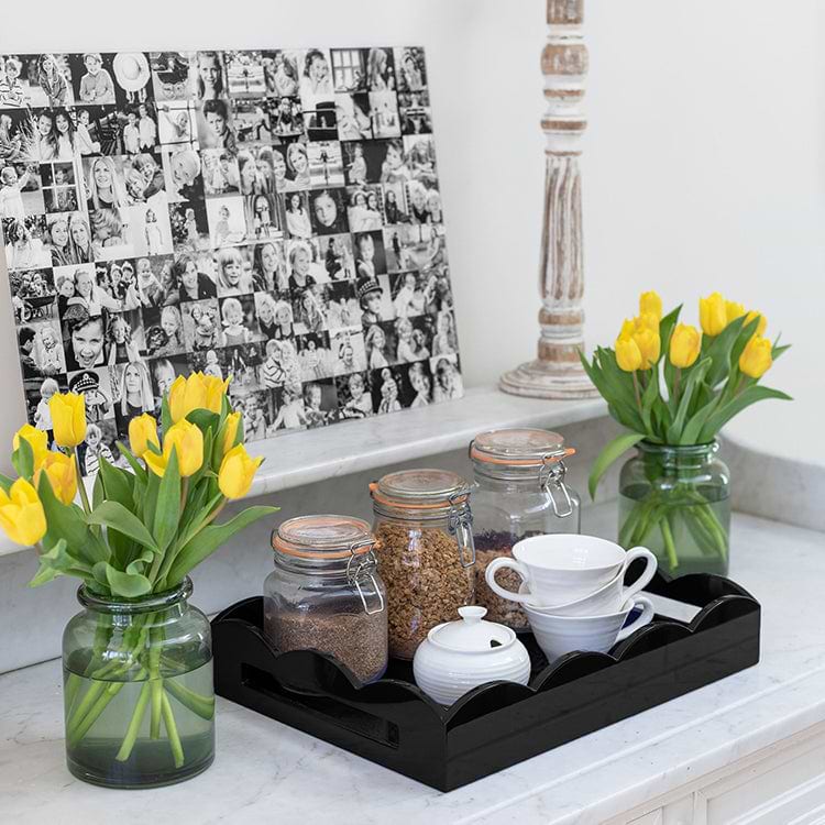 Black Medium Lacquered Scallop Serving Tray