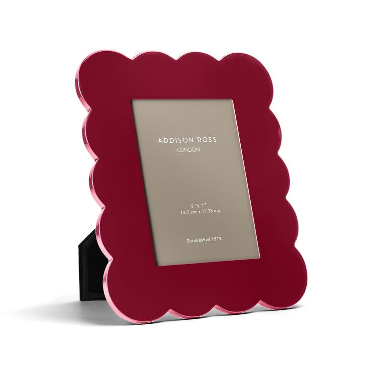 Cherry Scalloped Lacquer Photo Frame