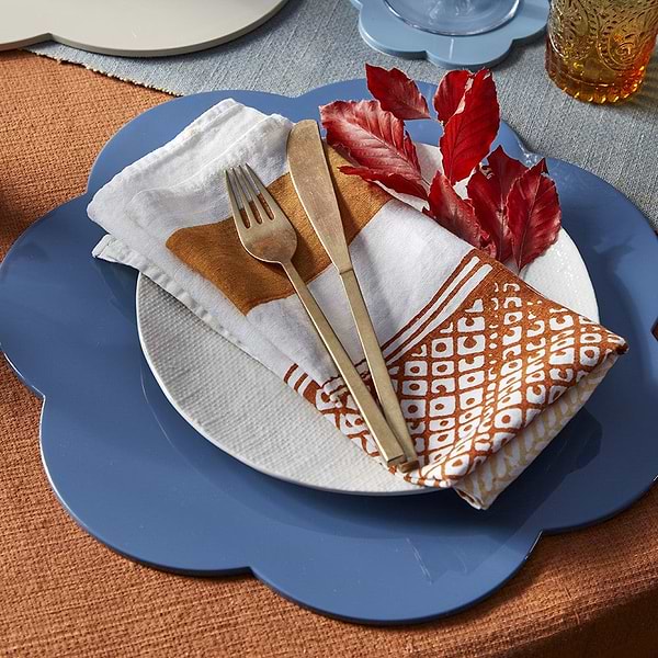 Chambray Blue Large Scallop Lacquer Placemats – Set of 4