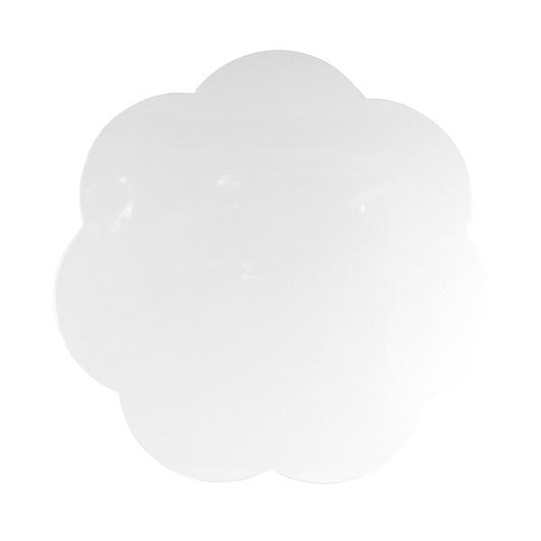 White Large Scallop Lacquer Placemats – Set of 4