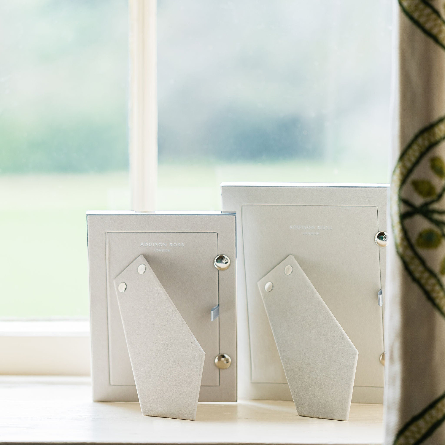 White Enamel & Silver Frame - Addison Ross Ltd UK