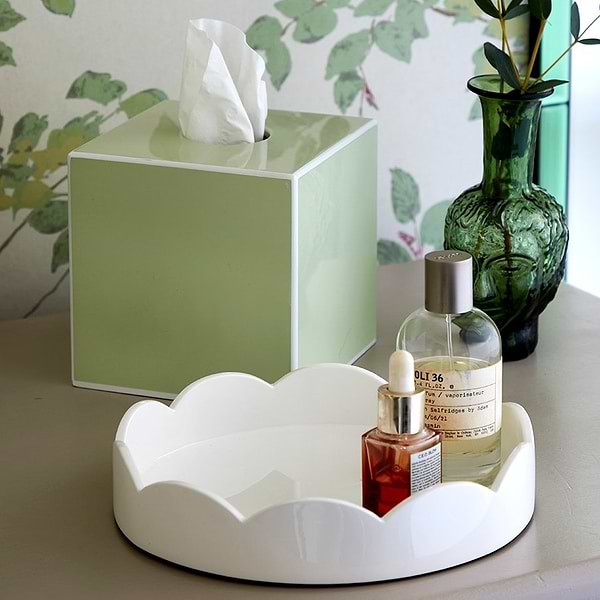 White Small Scallop Round Tray - Addison Ross Ltd UK