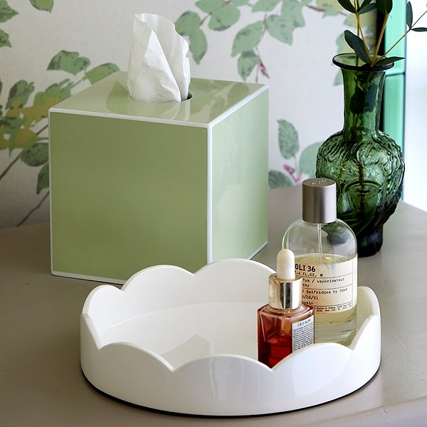 White Small Scallop Round Tray - Addison Ross Ltd UK