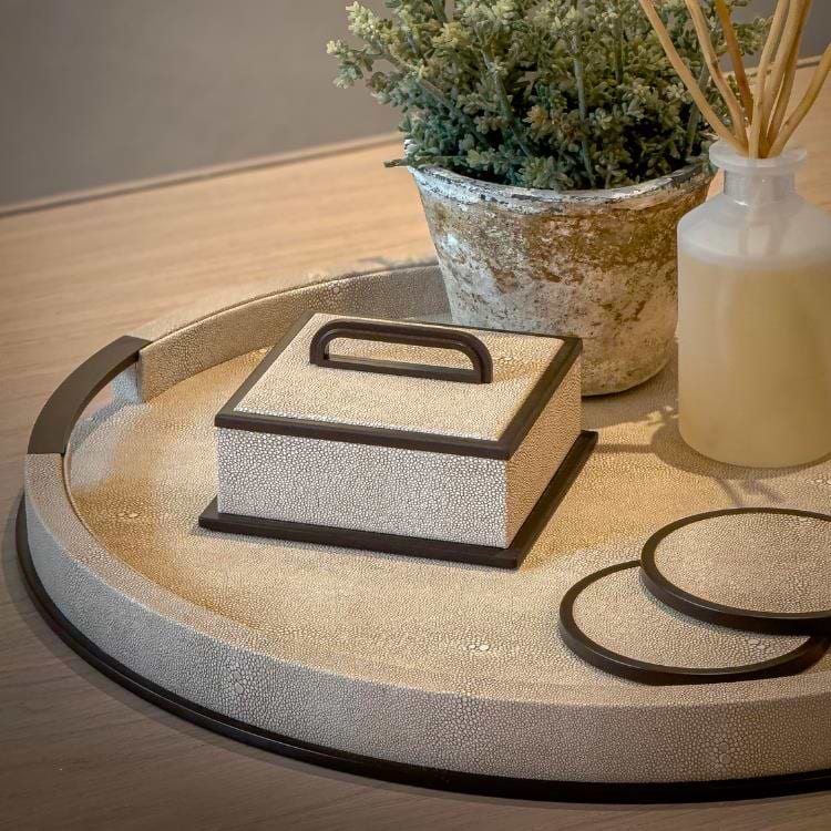 Neutral Trays