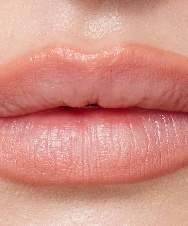 Lip Sculpt in shade Oat