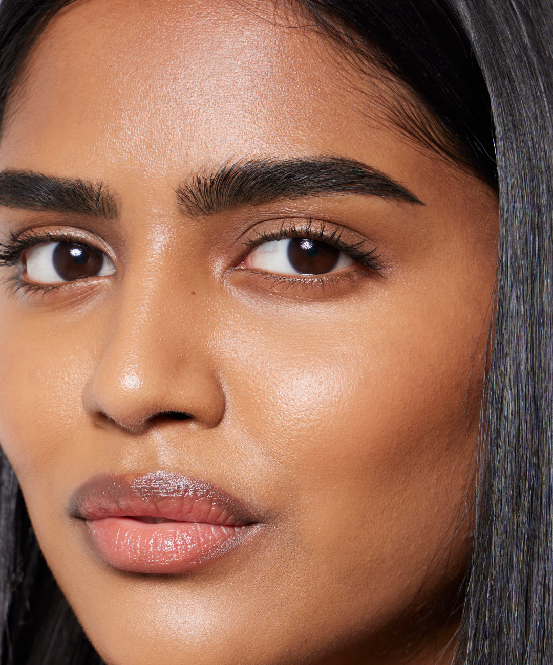 Model wears Brow Pencil in Black