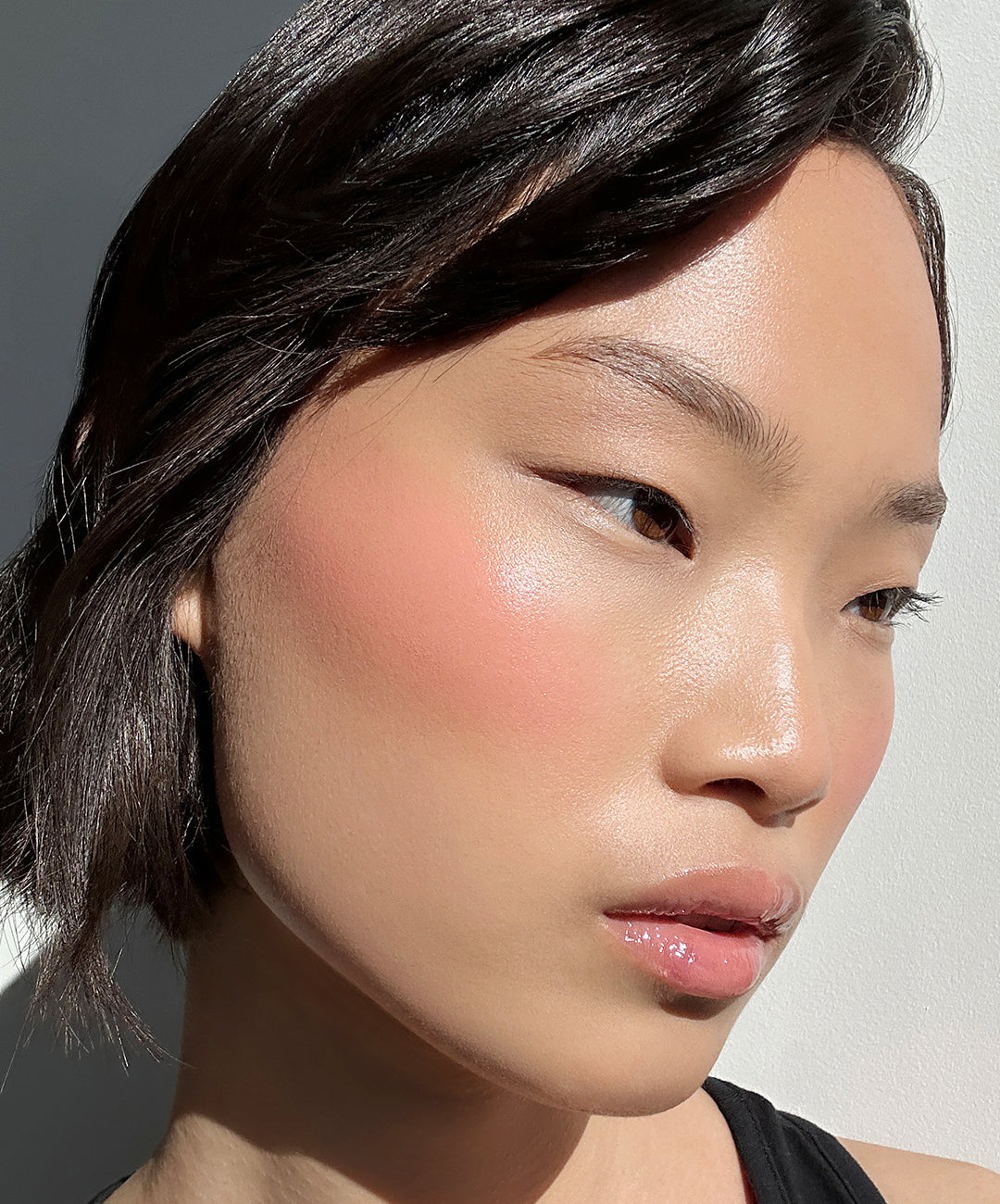 Wenli wears shade Rose