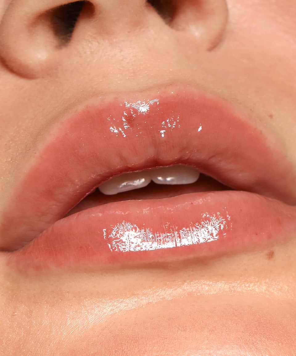 Lip Gloss in shade Taupe