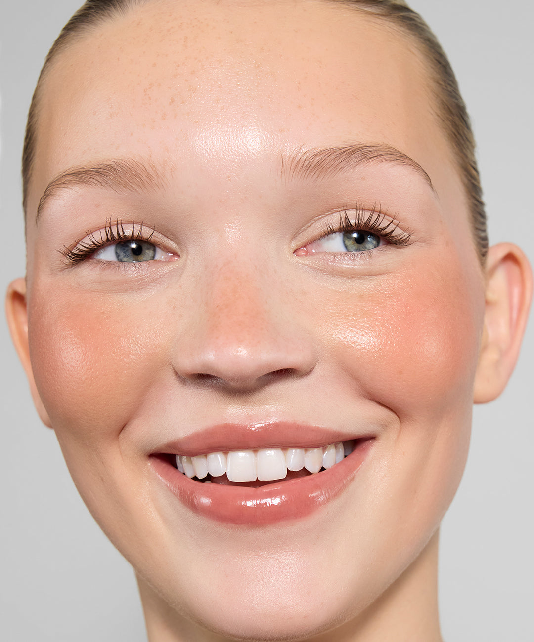 | desc: Jemima wears shade Citrine