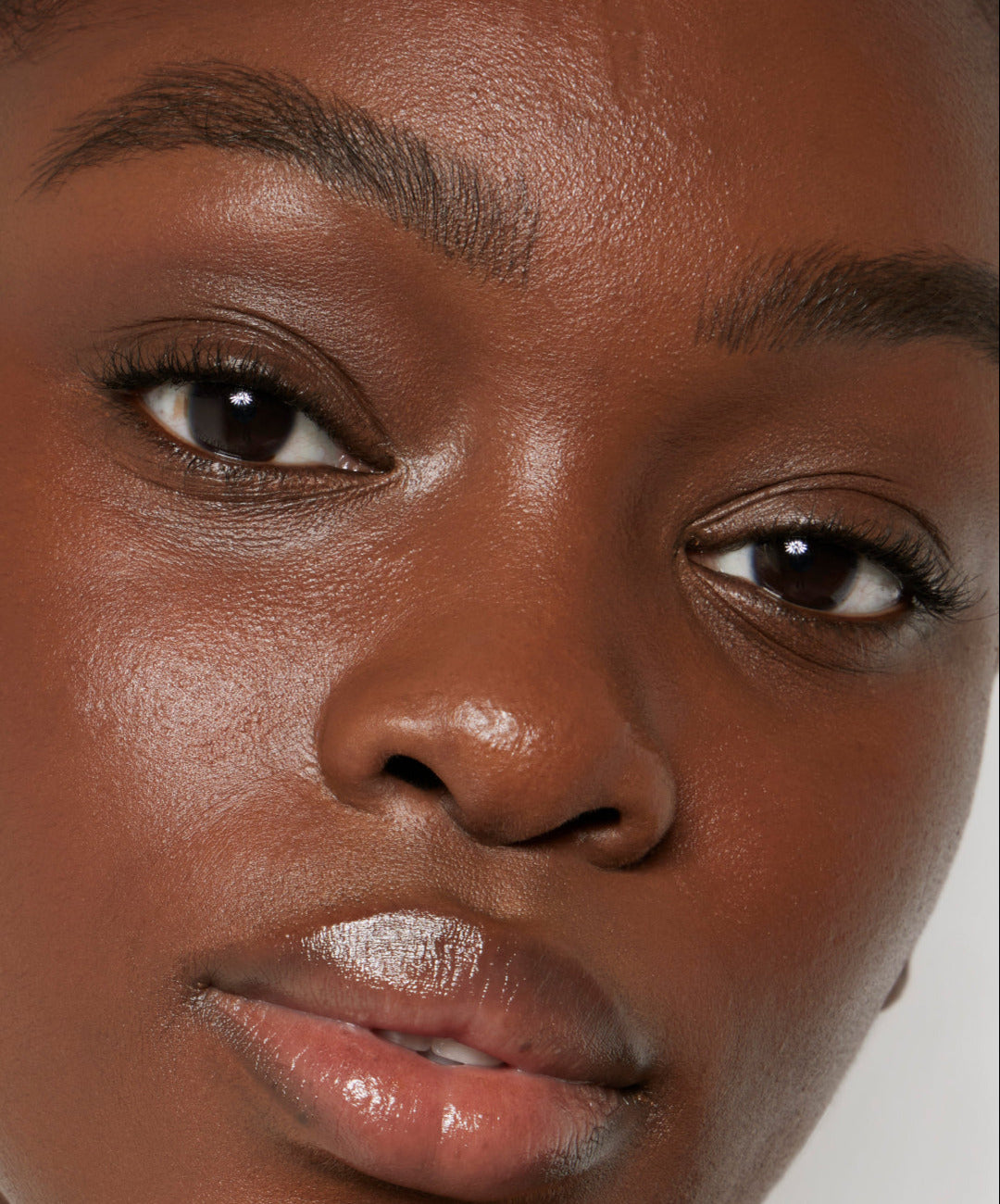 | desc: | text: light Brow Pencil in Black
