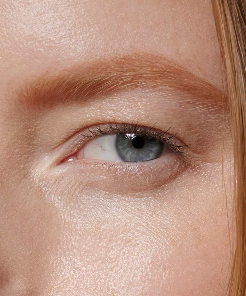 Model wears Brow Pencil in Auburn
