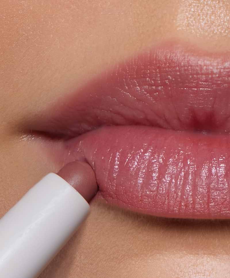 desc: | text: light  Blur Liner in shade Opal
