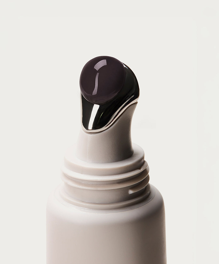 | desc: Lip Gloss in Clove
