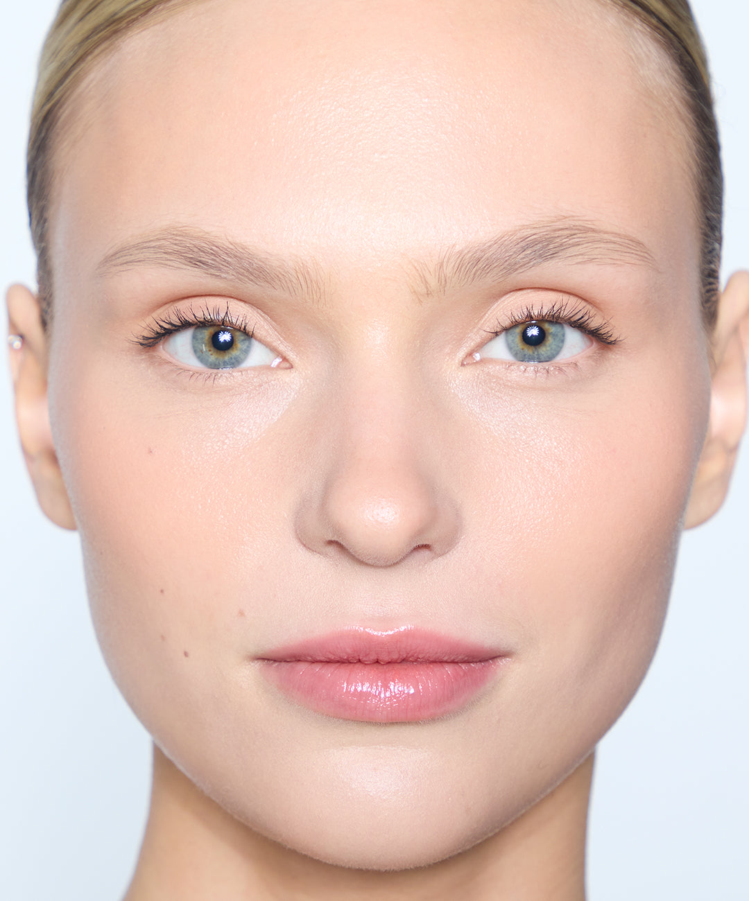 | desc: Model wears Brow Pencil in Ash