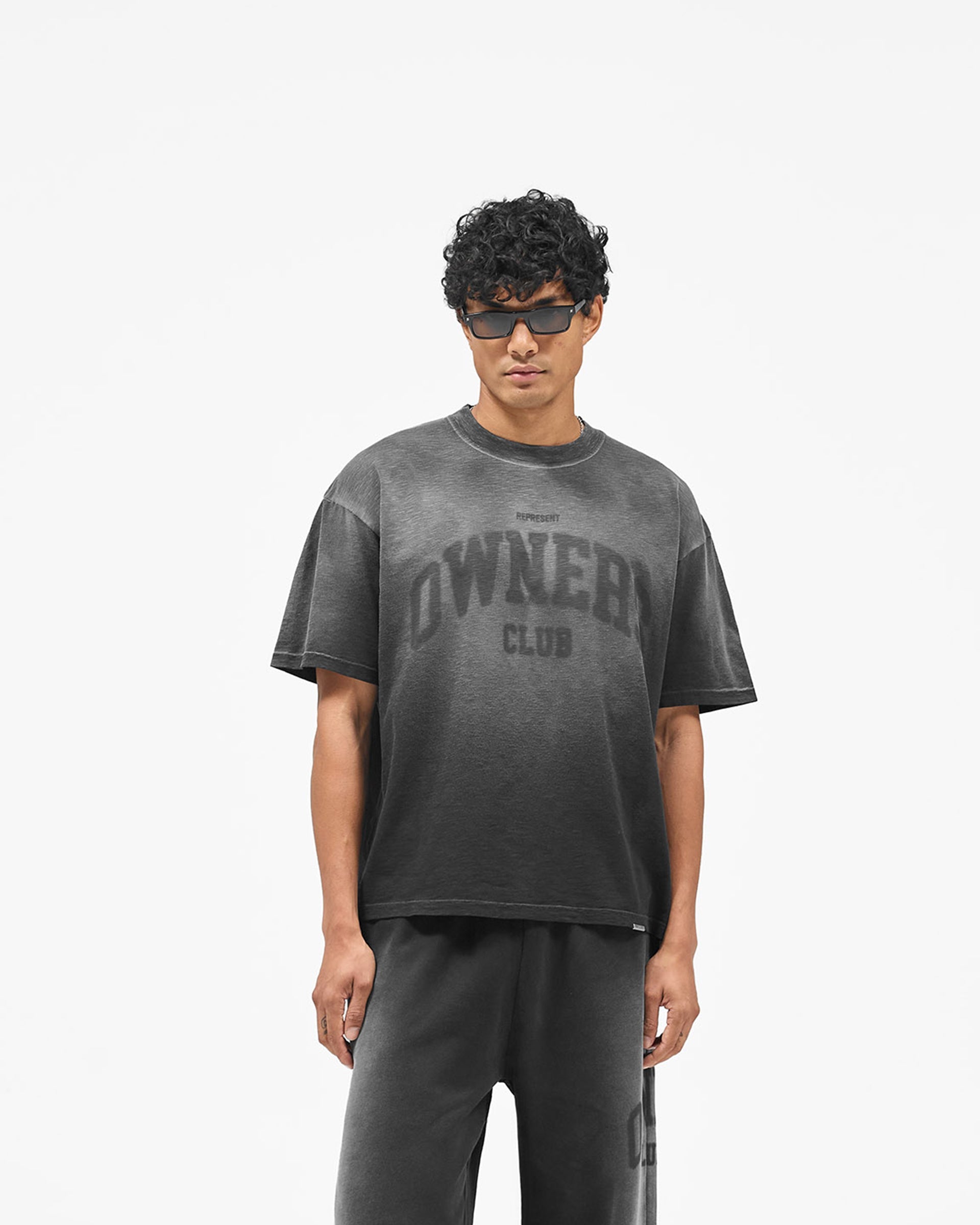 Represent Owners Club T-Shirt - Weathered Black