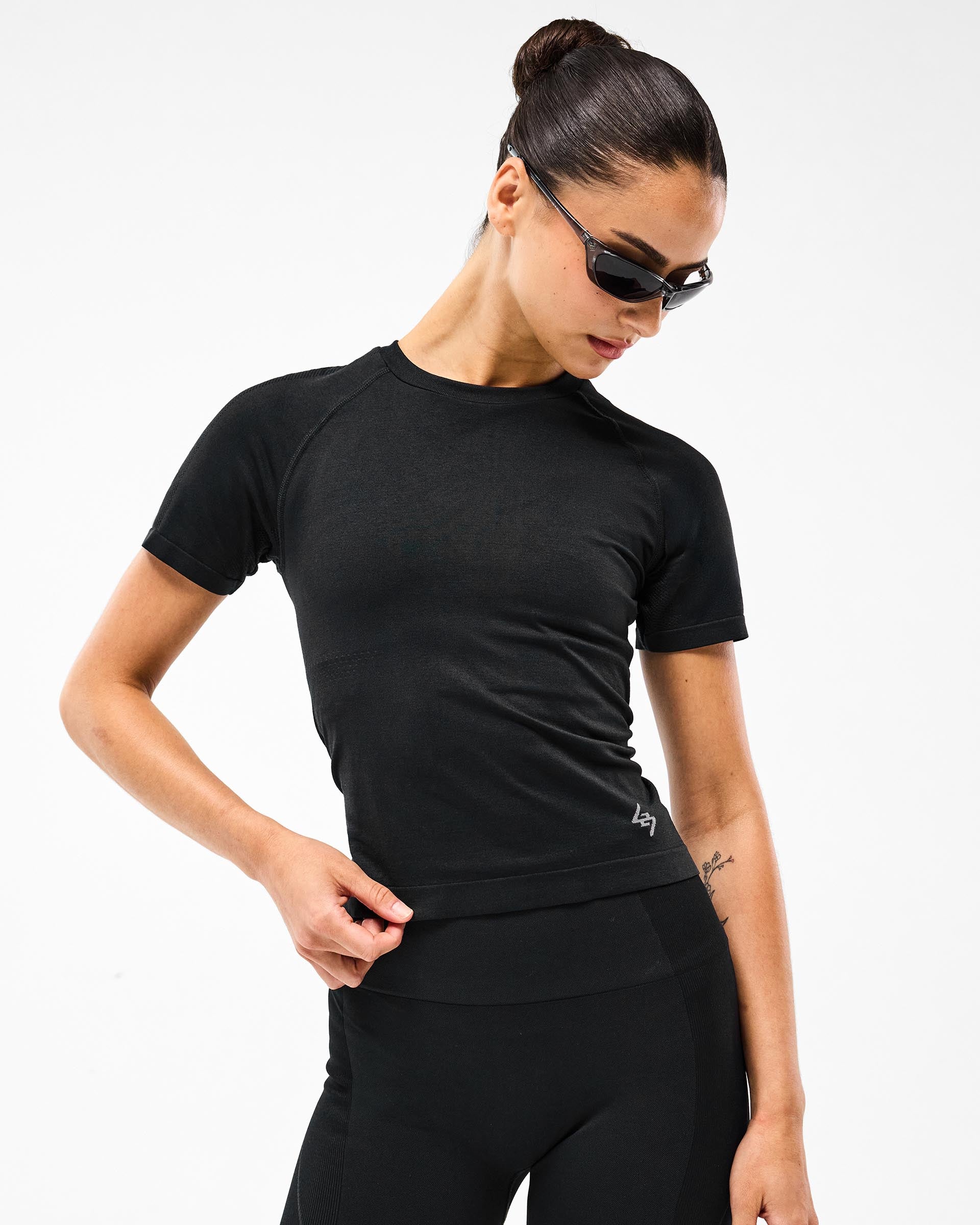 247 Ease Seamless Perforated T-Shirt - Black