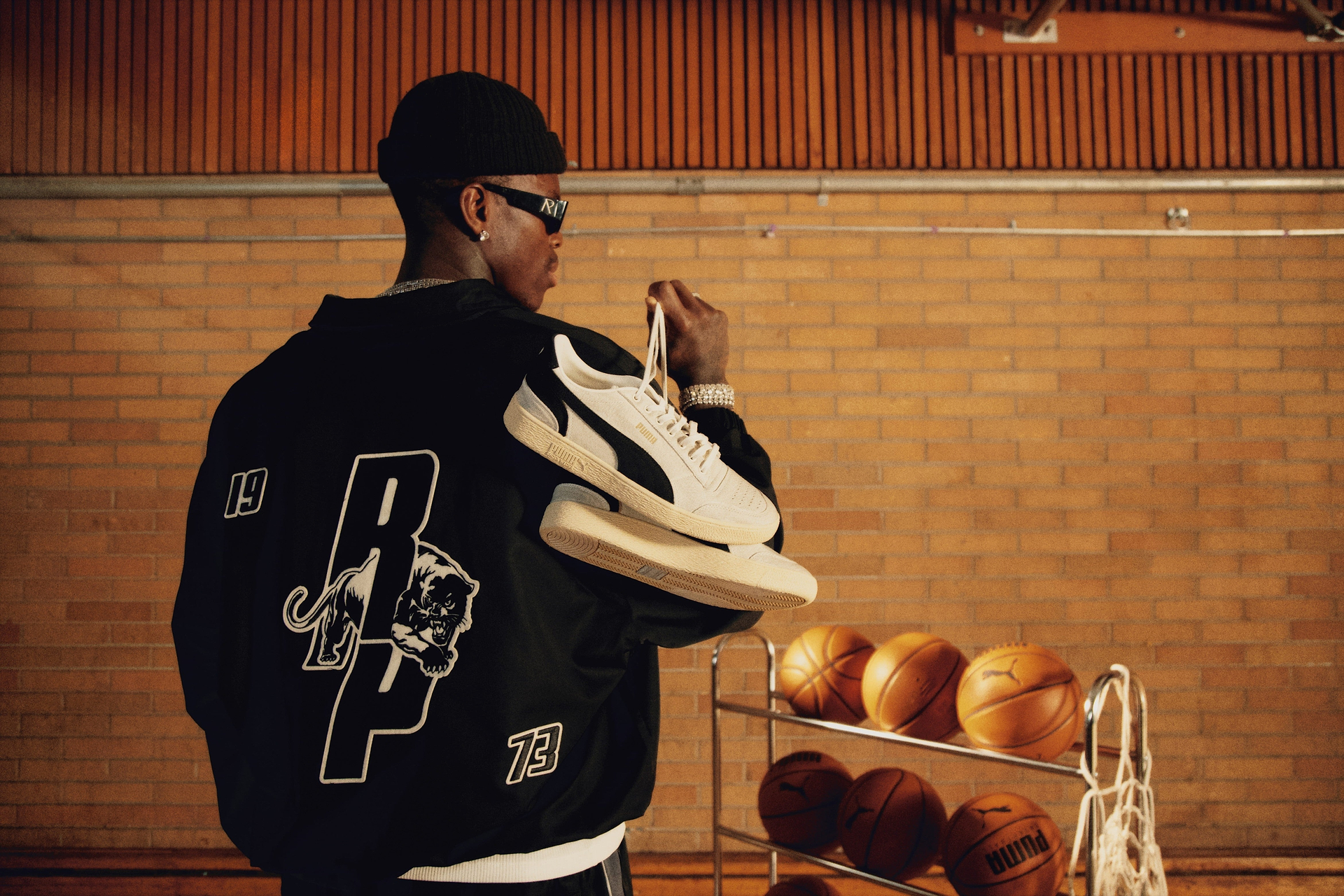 Represent x PUMA Hoops