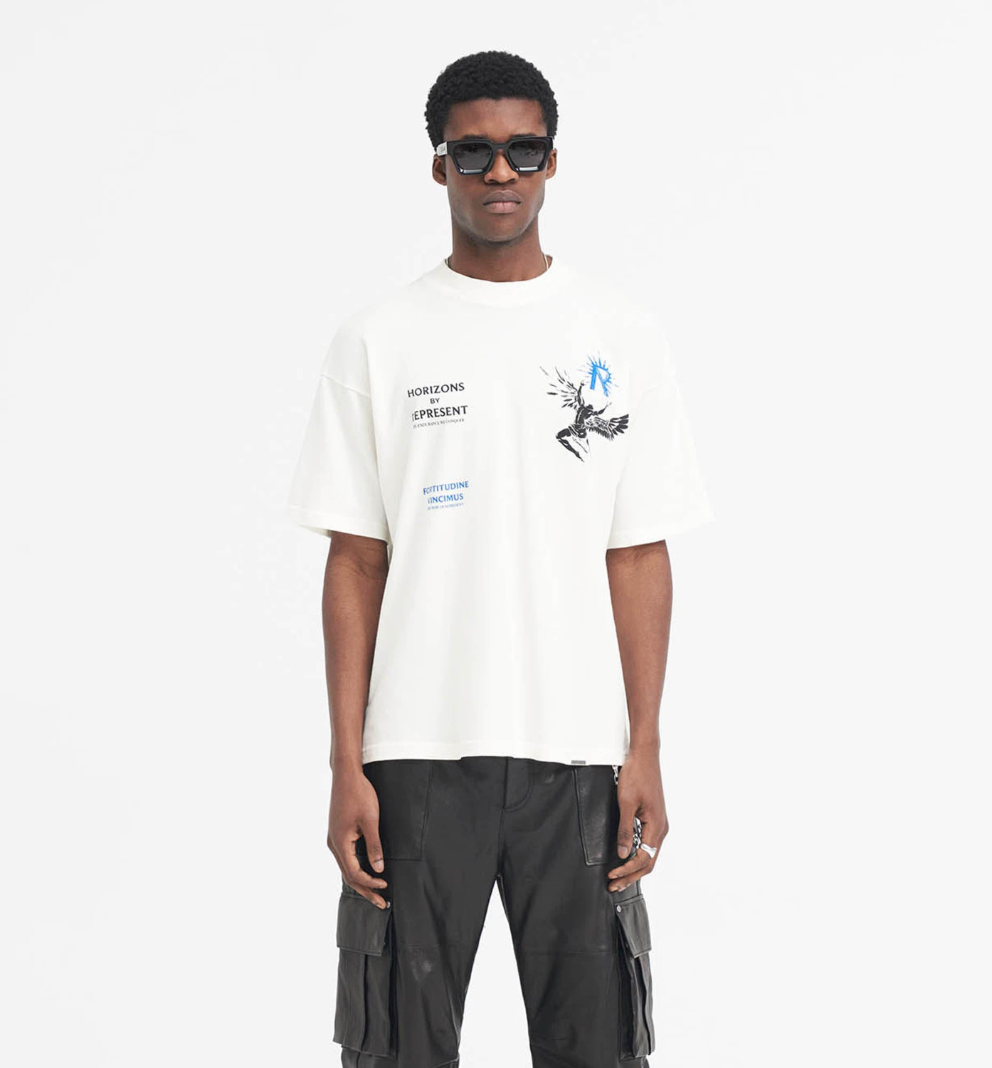 8 Ways To Wear Oversized T-Shirts