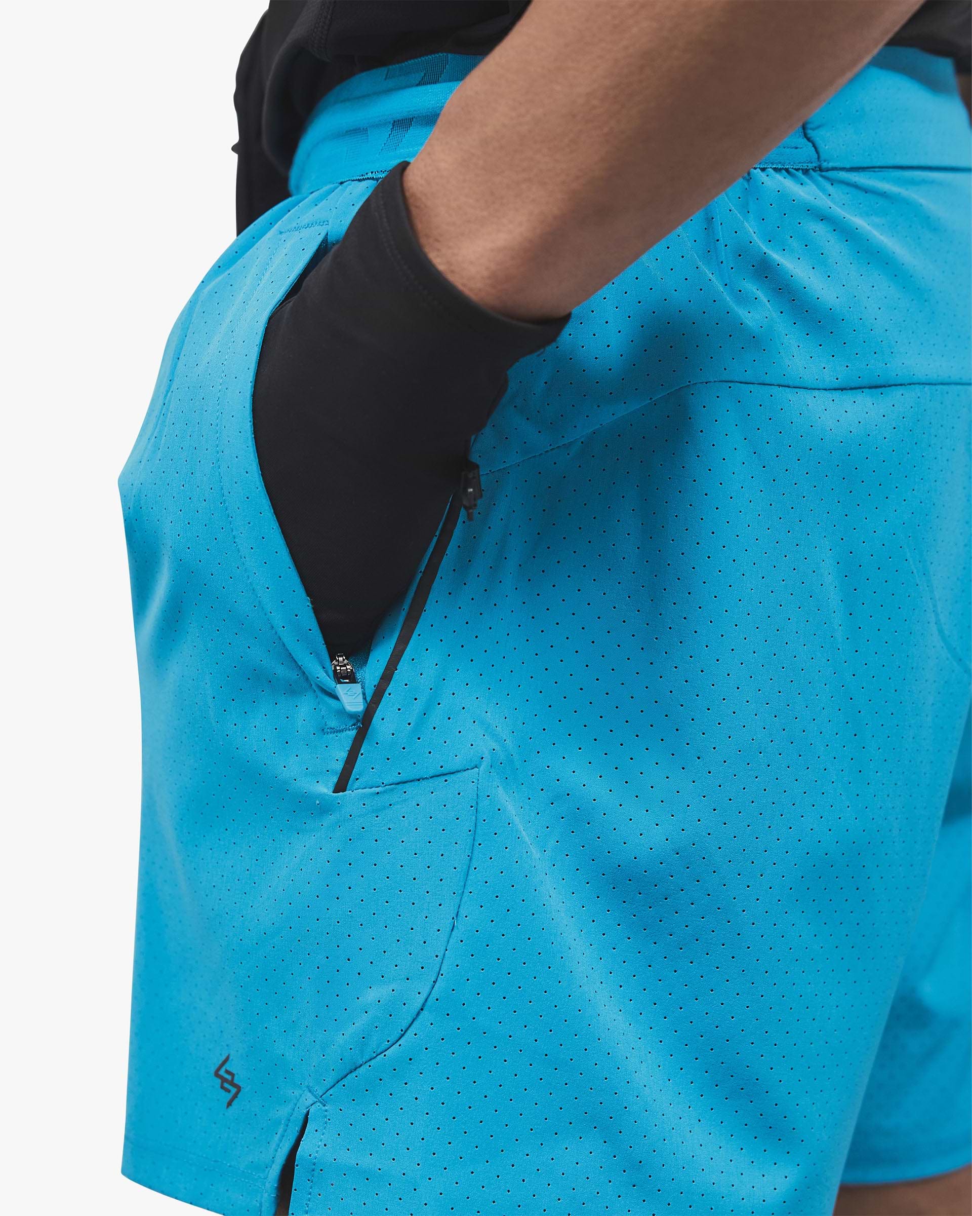 247 Gloves in Black | Accessories