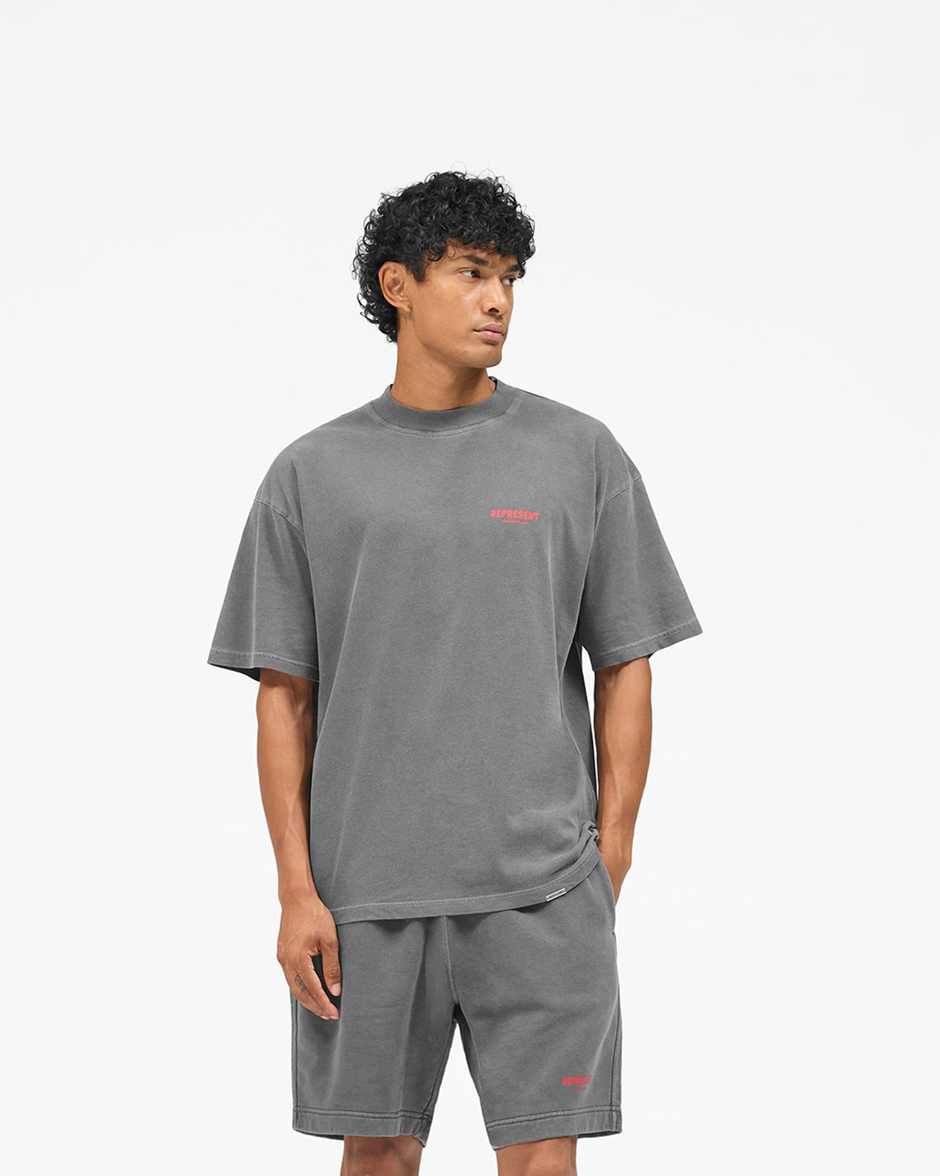 Represent Owners Club T-Shirt - Washed Black