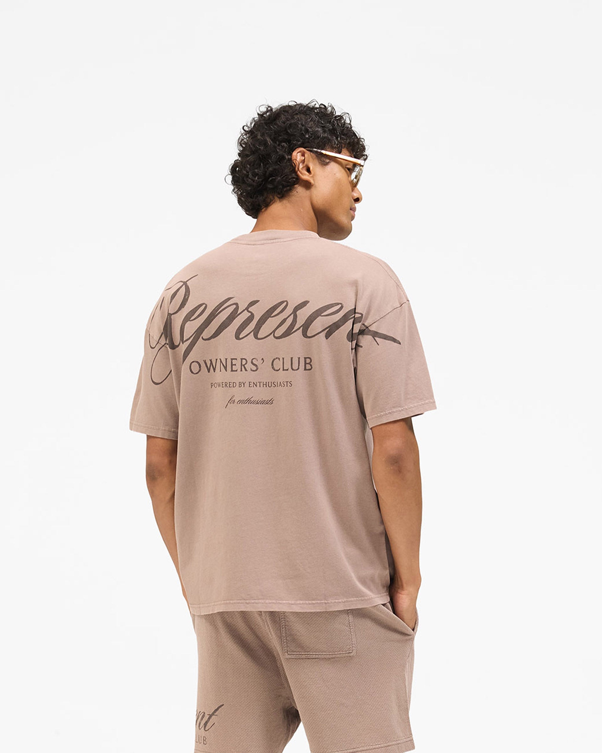 Represent Owners Club Script T-Shirt - Truffle