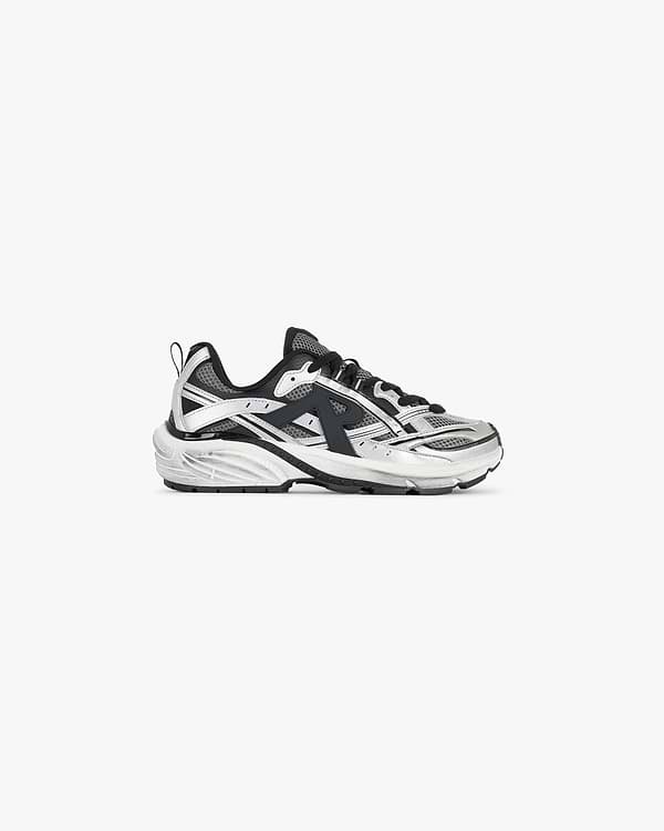 Storm Runner