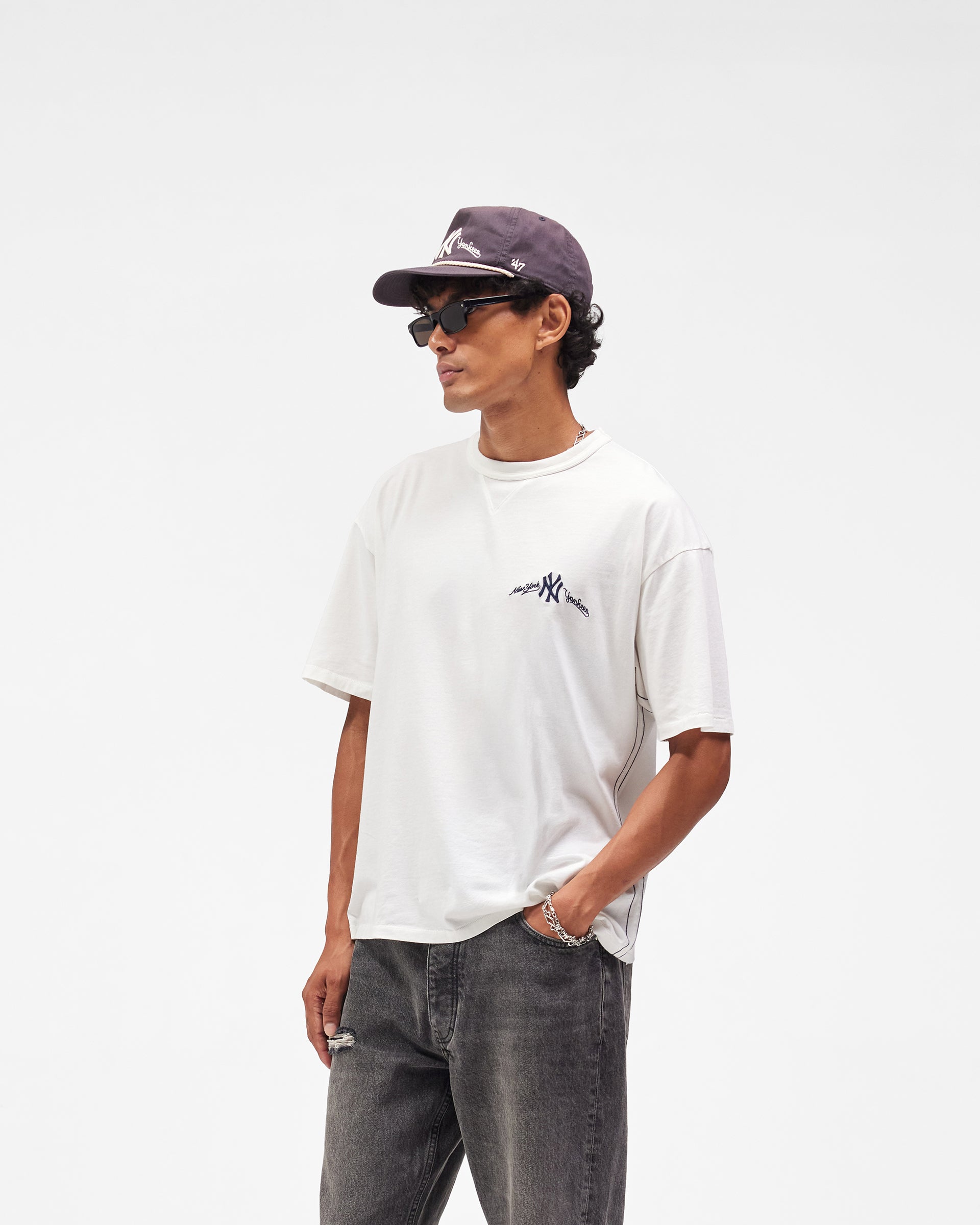 New York Yankees x Represent T-Shirt - Flat White