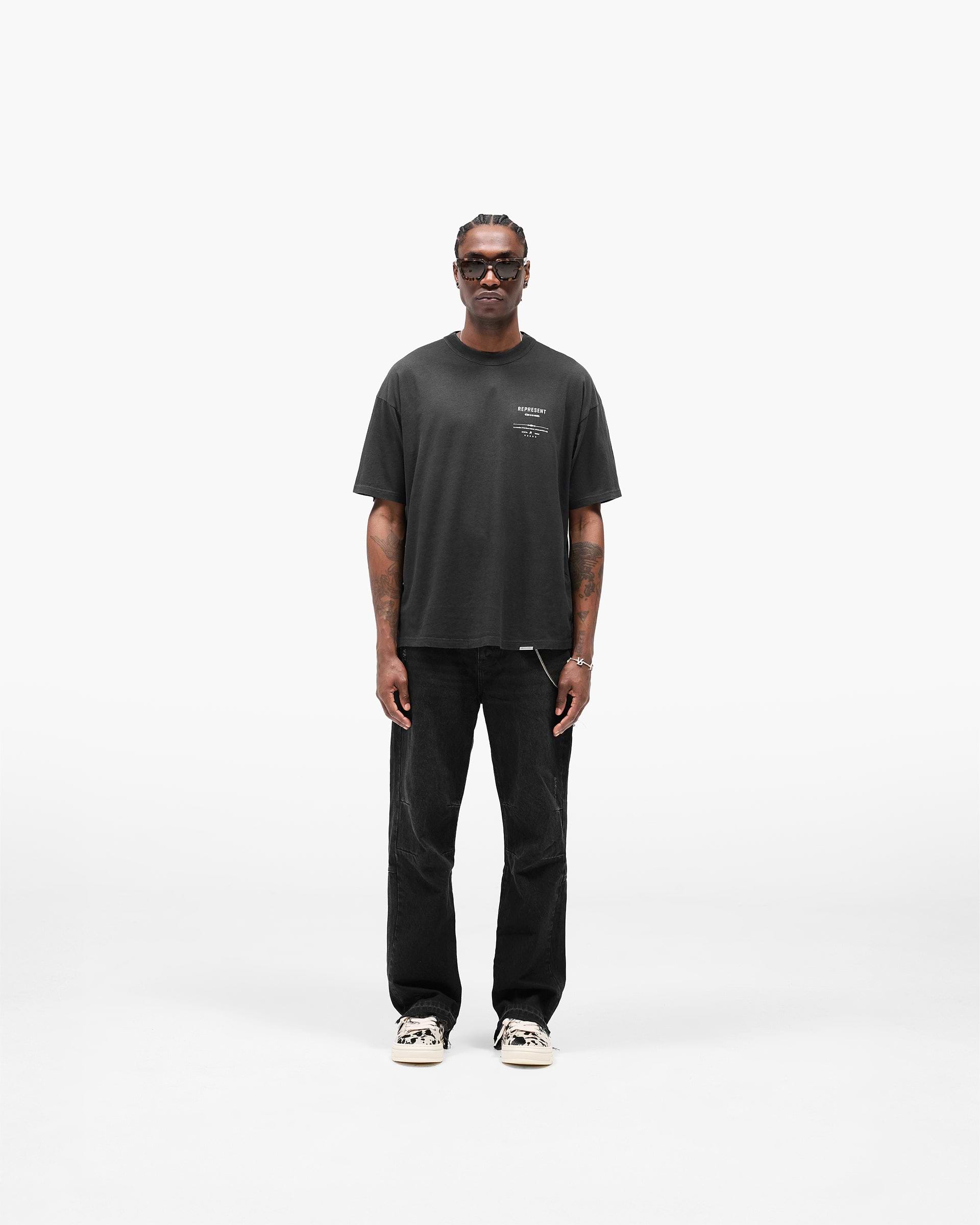 Revere Manor T-Shirt - Stained Black