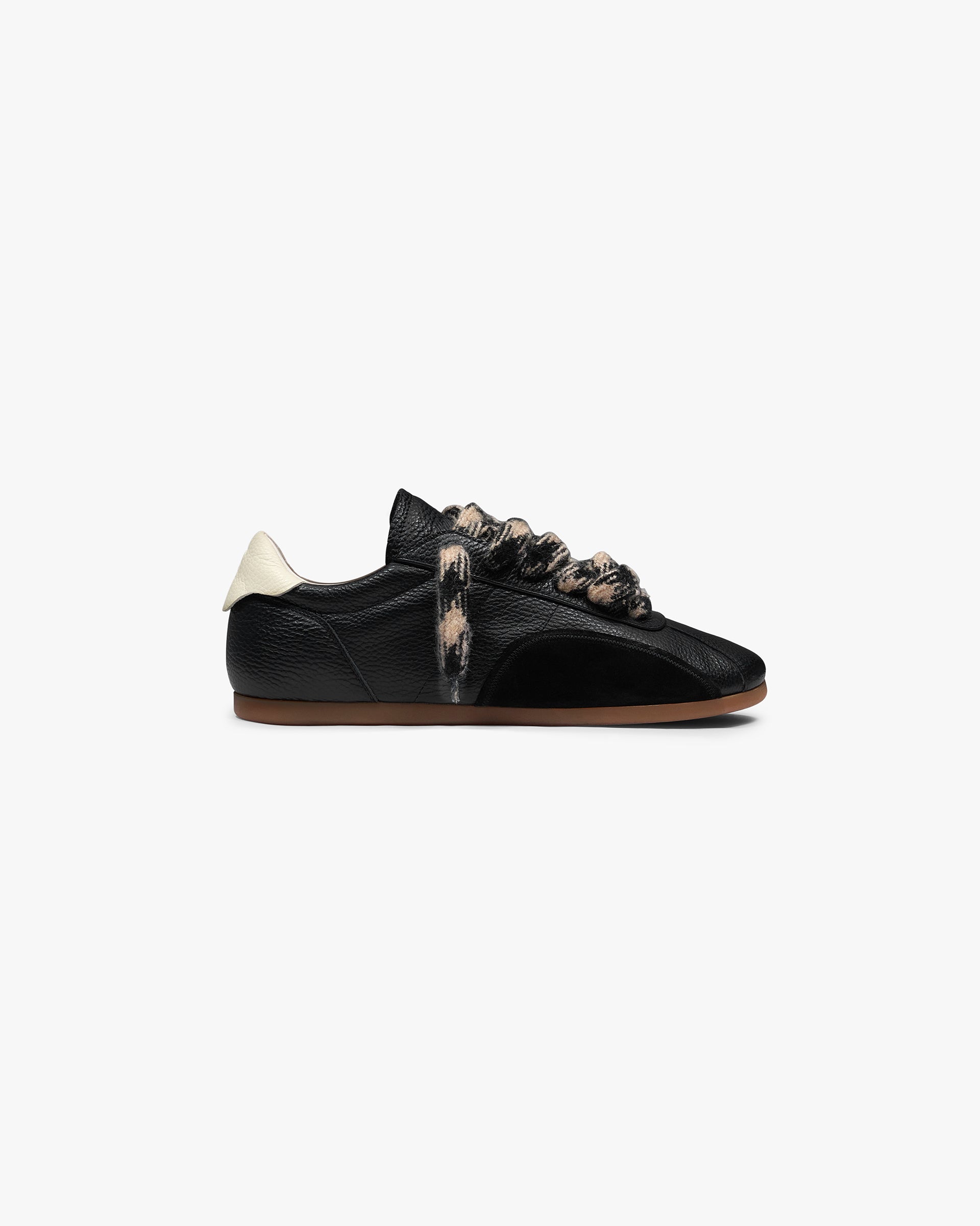 Low-Pro Leather - Jet Black