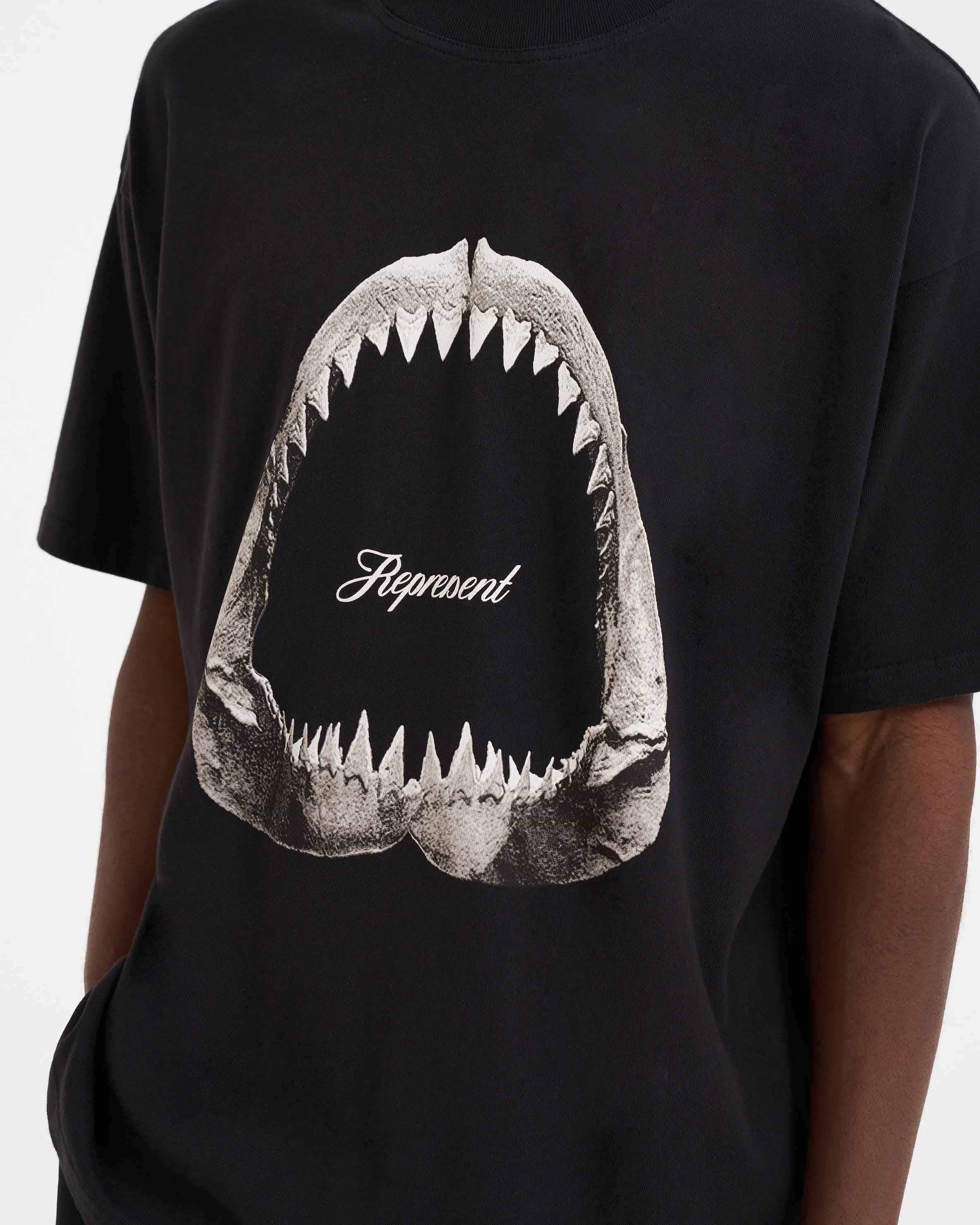 Shark Jaws T-Shirt | Off Black T-Shirts SS23 | Represent Clo