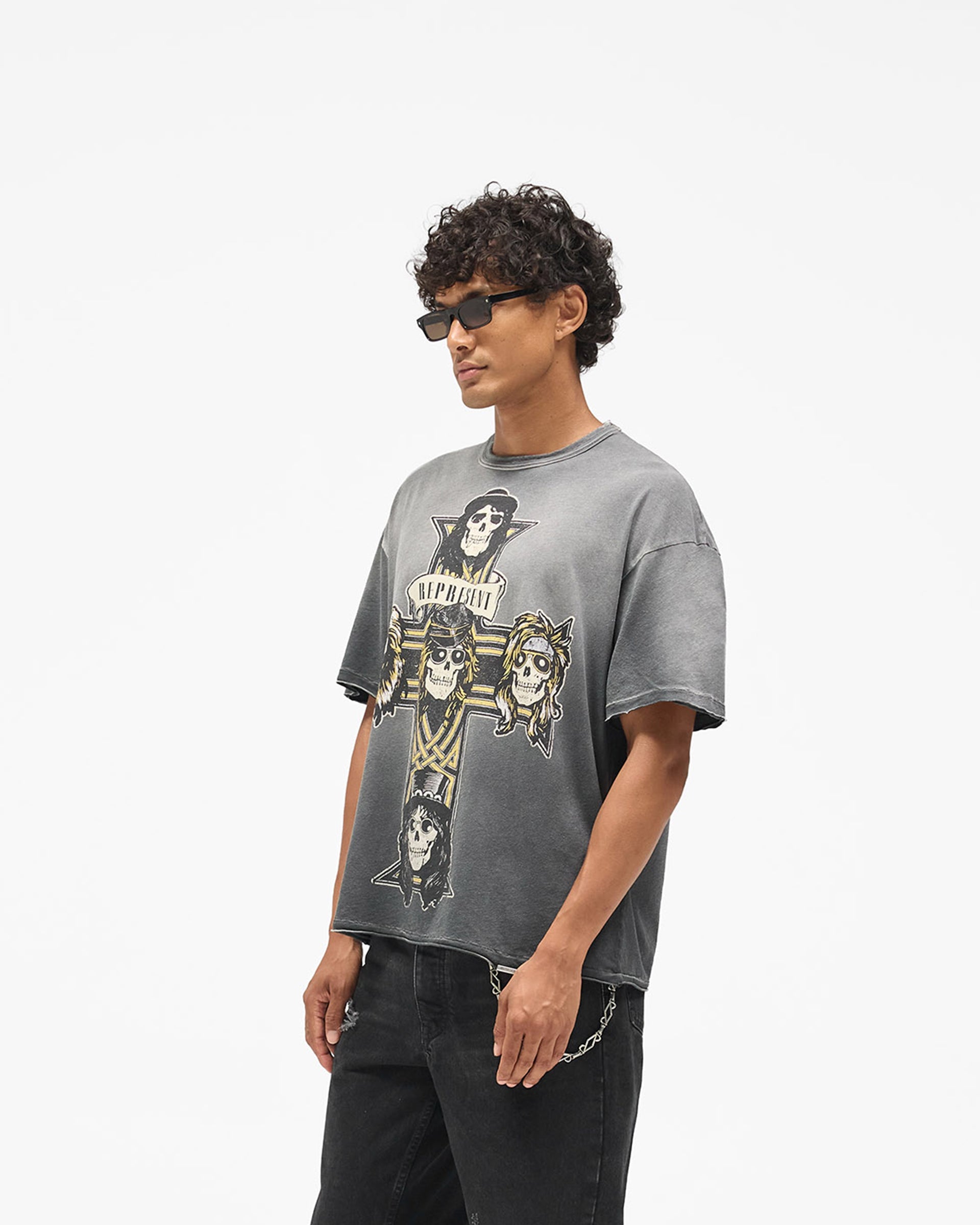 Represent_X_Guns_N__Roses_Cross_T-Shirt_-_Stained_Black_04.jpg