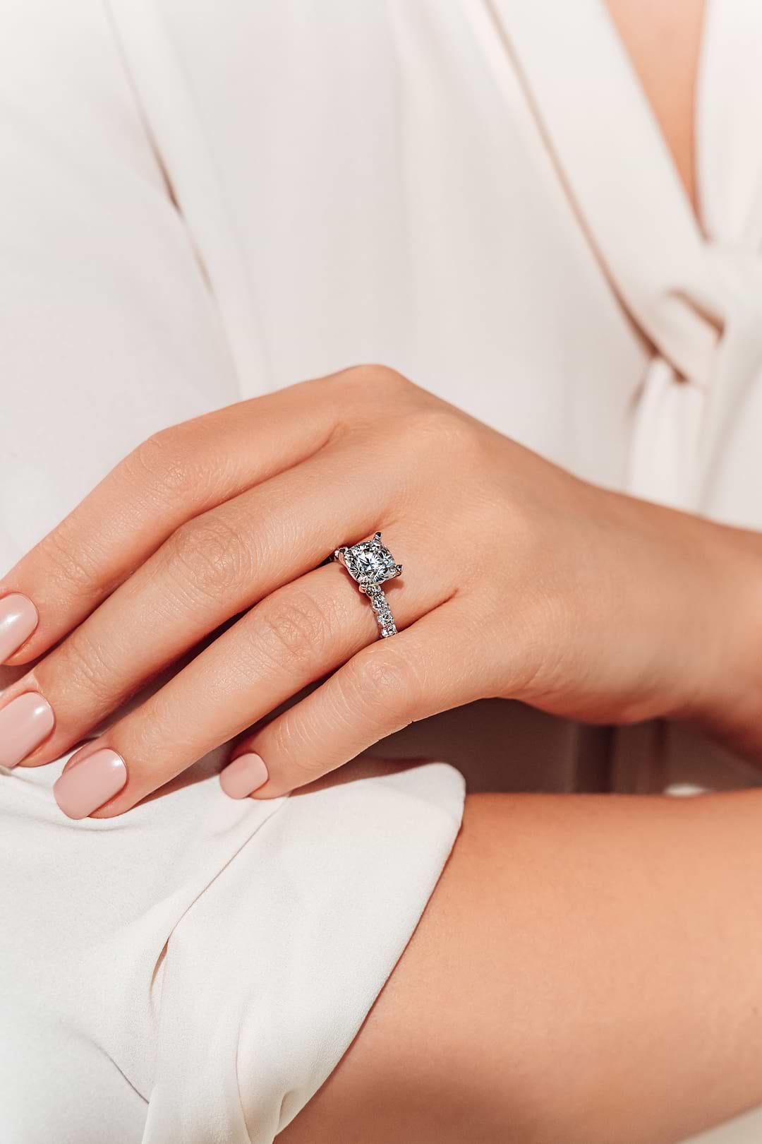 Cushion Cut Ring in White Gold