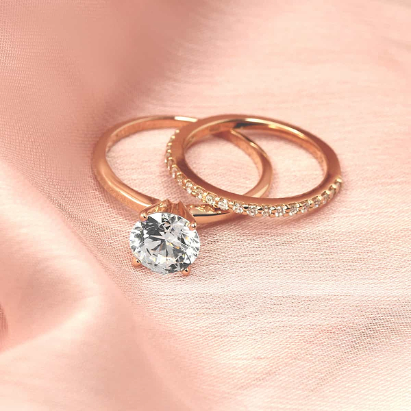 Traditional Solitaire Engagement Ring with Matching Diamond Band