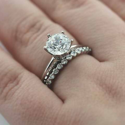 Willow Wedding Band