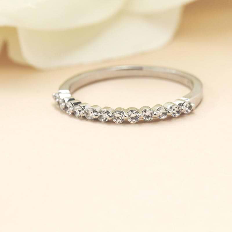 Willow Wedding Band