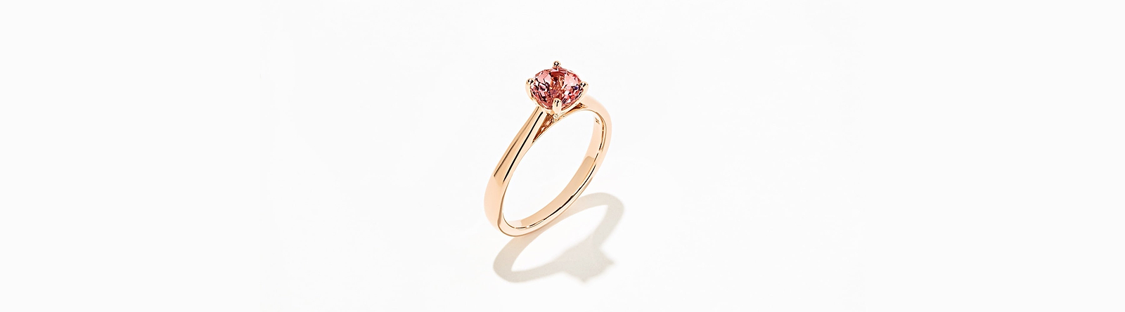 8 Ways To Stretch Your Engagement Ring Budget