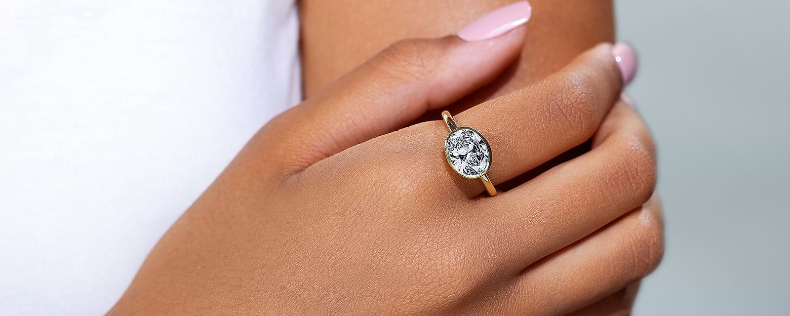 East-West Engagement Rings: The Trend Celebrities (and we) Love!