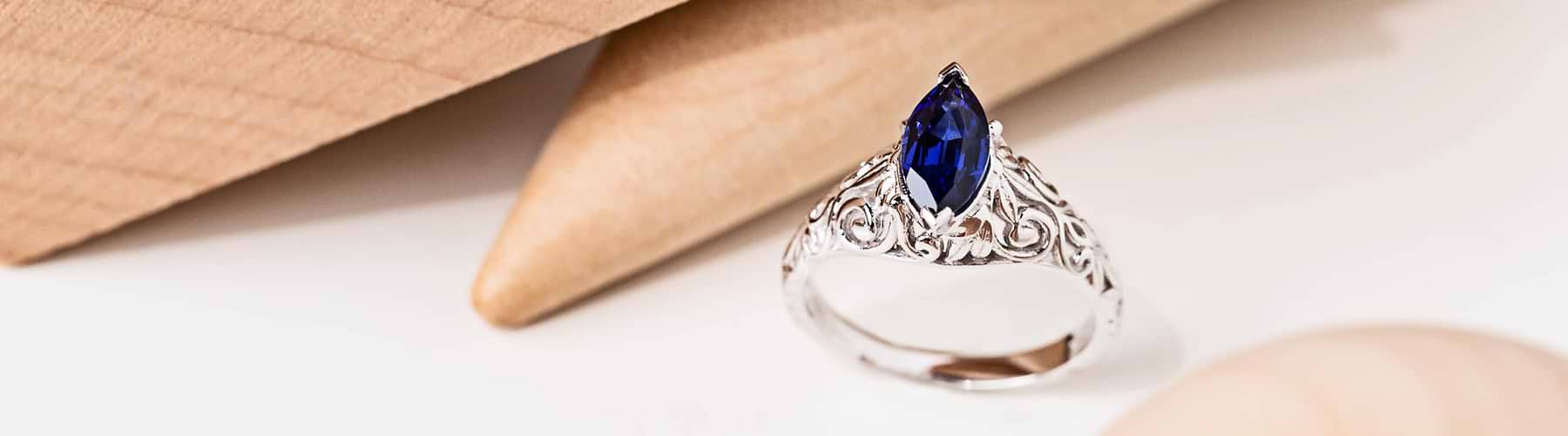 Our Top 5 Vintage Engagement Rings