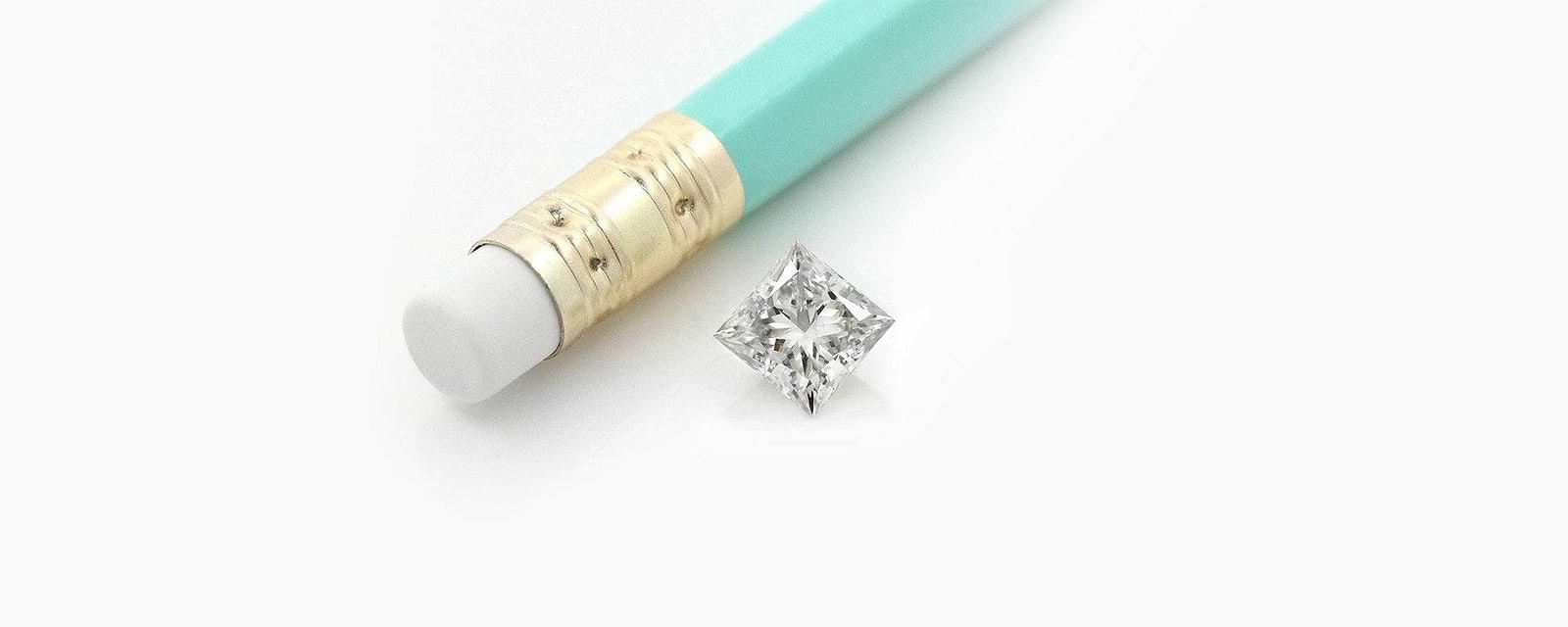 Lab Grown Diamond vs Diamond Hybrid® Simulant