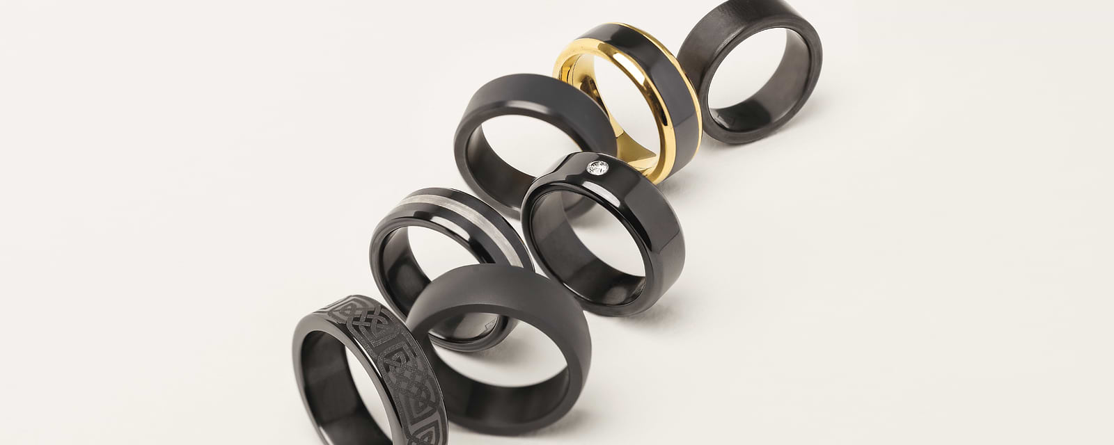 Why We Are Obsessed With These Men’s Black Wedding Bands